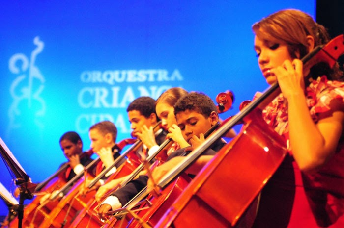 Orquestra Criança Cidadã hoje no Cais do Sertão